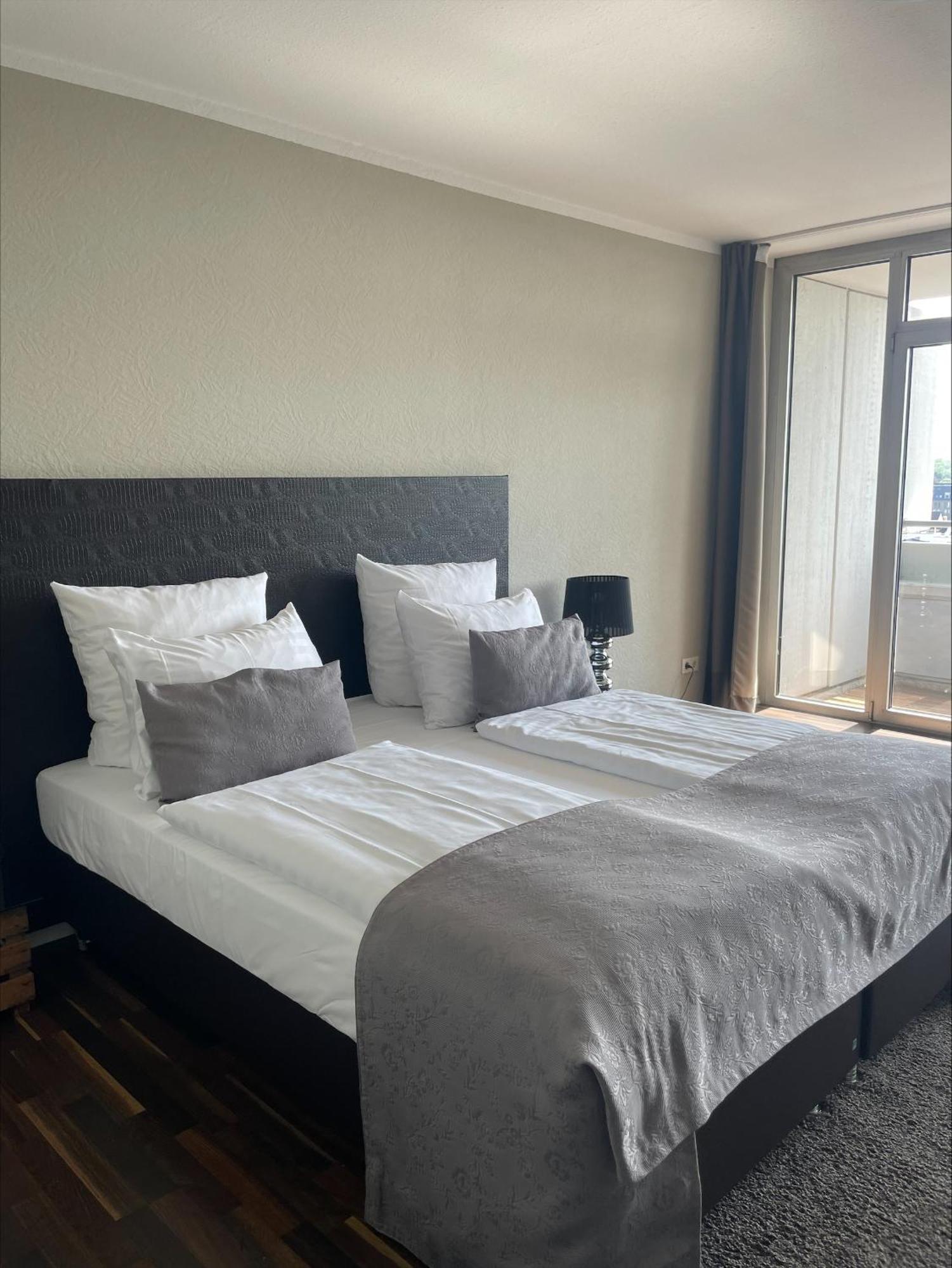 Rheinblick Apartments Кёльн Экстерьер фото